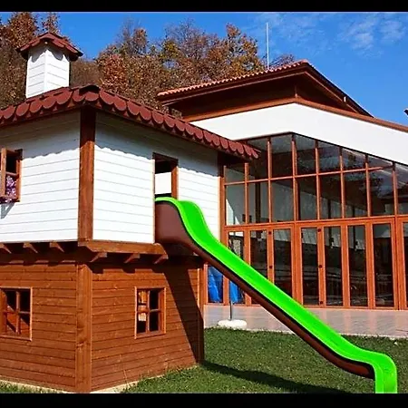 Bozhentsi 4*
